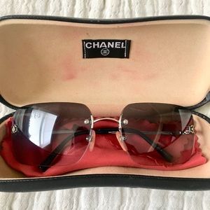 Authentic Chanel Sunglasses great condition!